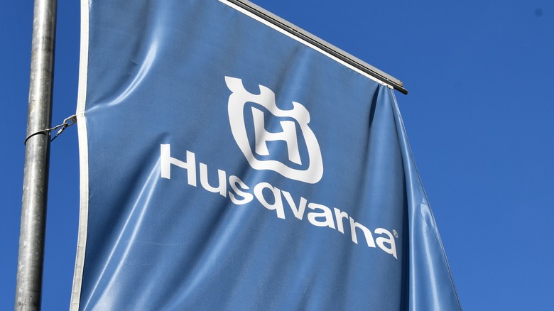 Husqvarna banner