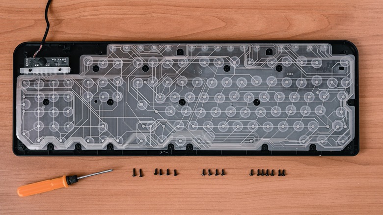 Opened membrane keyboard