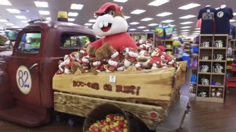 Buc-ee's plushies