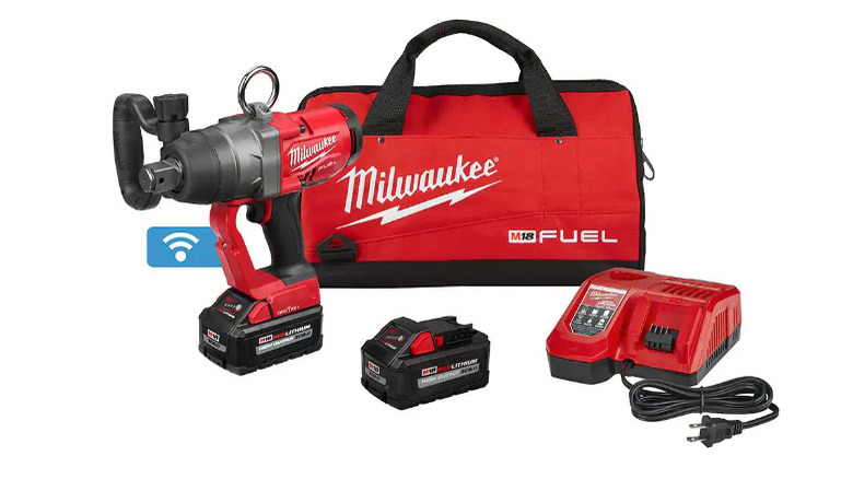 Milwaukee power tool set