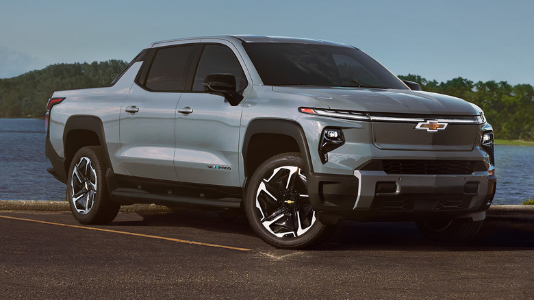 2025 Silverado EV