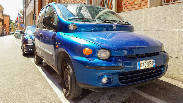 Blue Fiat Multipla on street