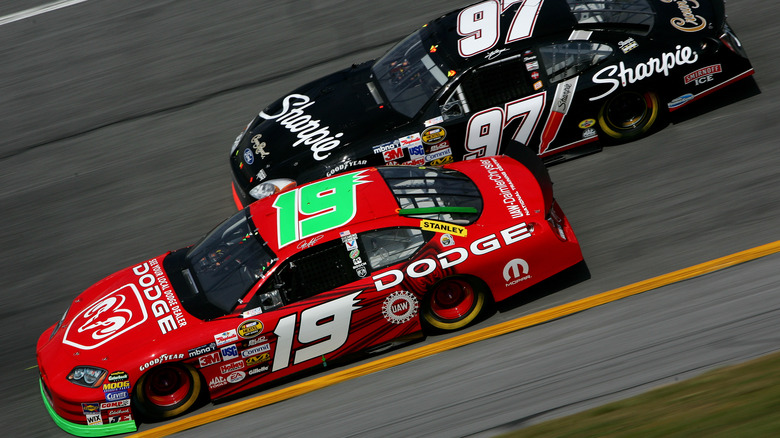 Jeremy Mayfield driving #19 Evernham Motorsports Dodge Charger