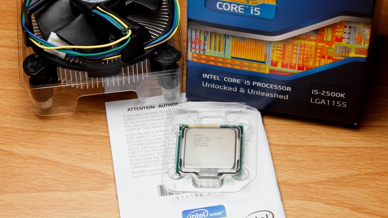 Intel Core i5-2500K with packaging