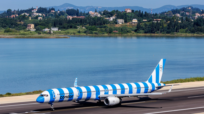 Side view of Boeing 757 on tarmac