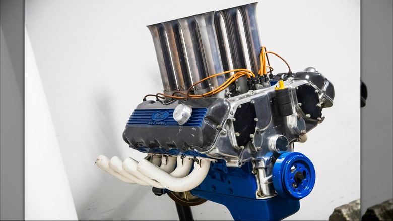 Ford 427 SOHC "Cammer" V8 engine