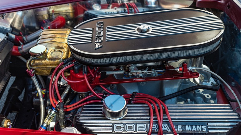 Close up shot of a Ford Shelby Cobra 427 engine