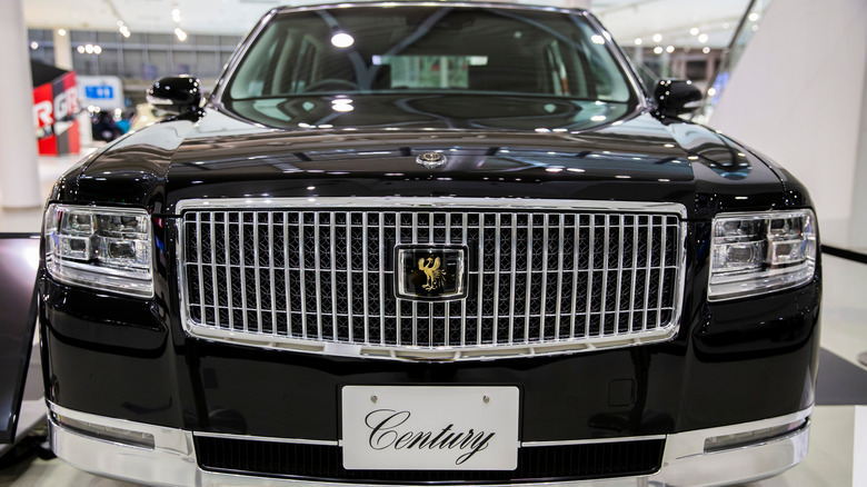 front-facing view of Toyota Century