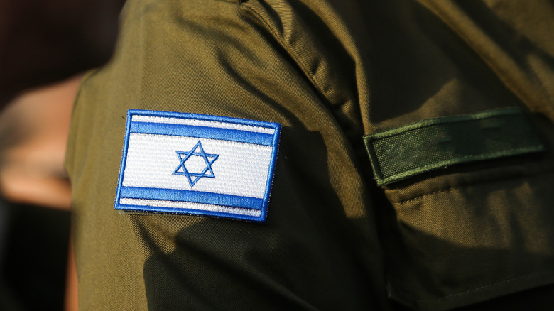 soldier Israel flag uniform