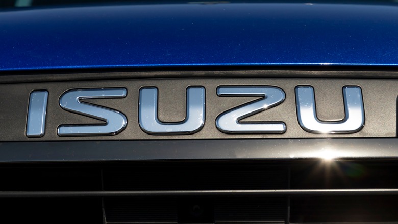 Isuzu logo on a truck