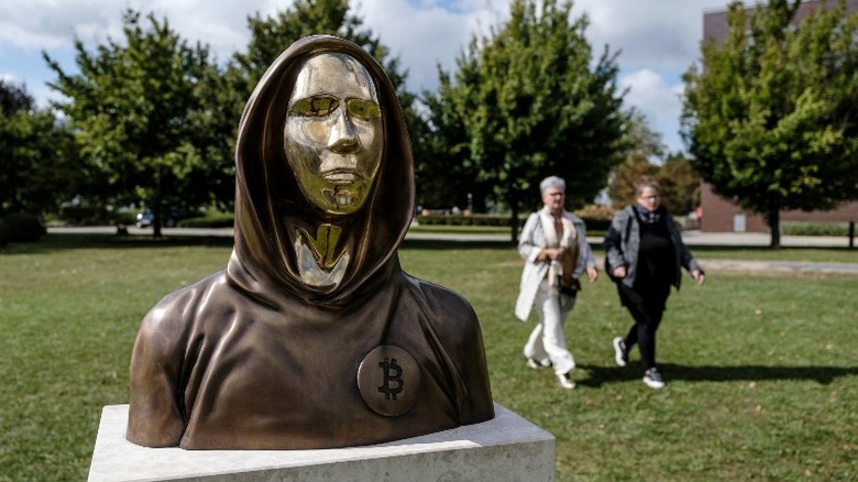 Statue of Satoshi Nakamoto