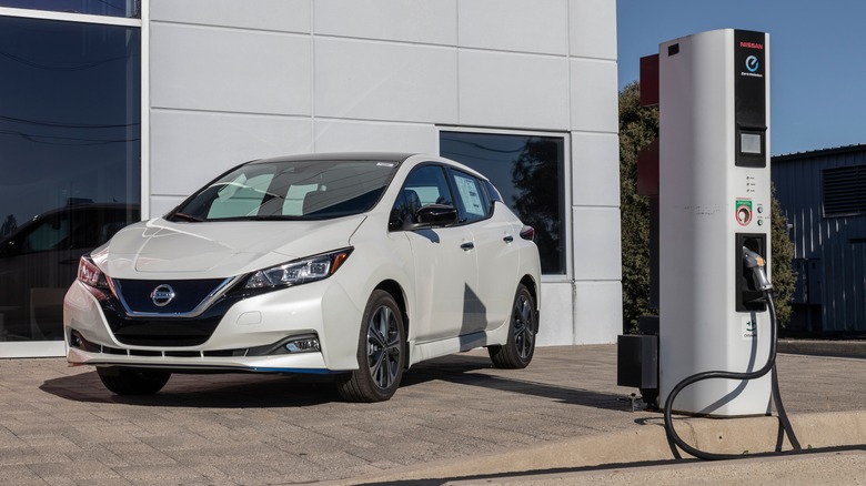 Nissan Leaf with fast charging point