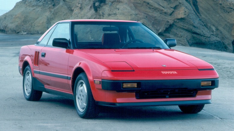 Toyota 1985 MR2