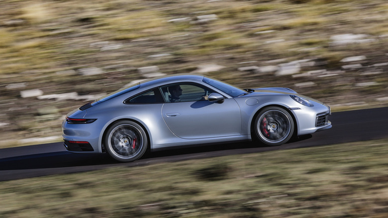 Side view of Porsche 911 992 Carrera4S