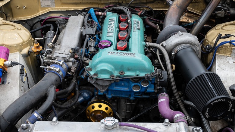 Modified Nissan SR20DET with big turbo 