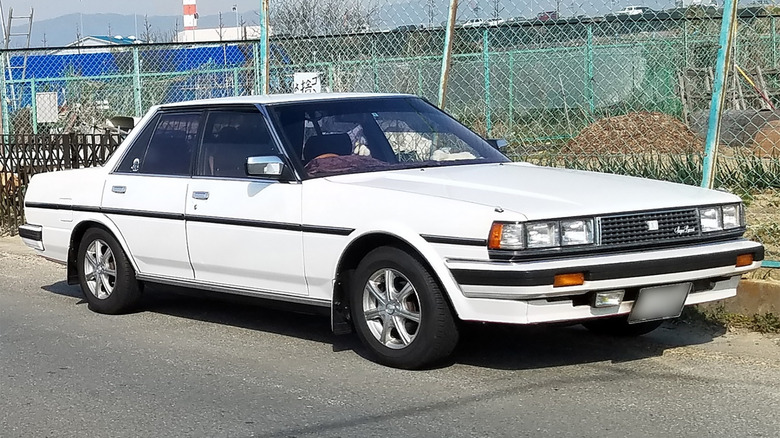 GX71 Toyota Cresta parked street