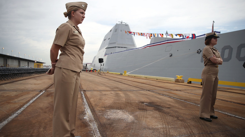 uss zumwalt deck naval officer