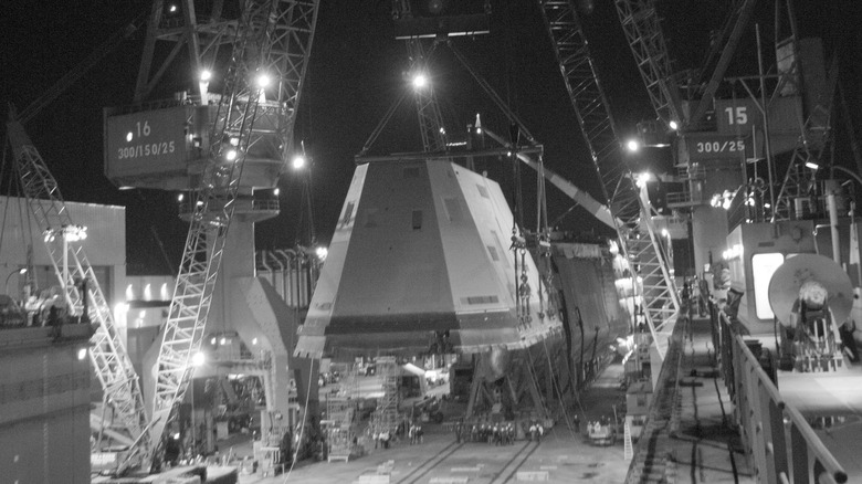 uss zumwalt bath iron works construction