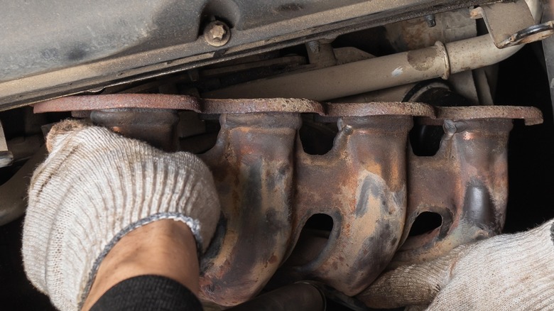 Exhaust manifold repair