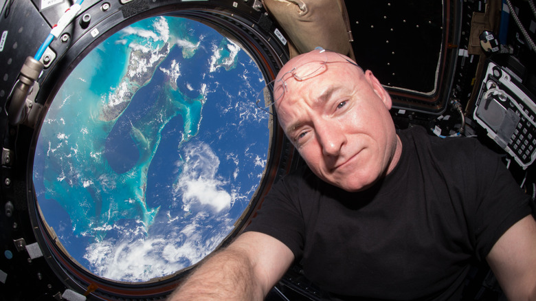 Scott Kelly passing time onboard the ISS