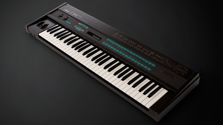 Yamaha DX8 digital synthesizer