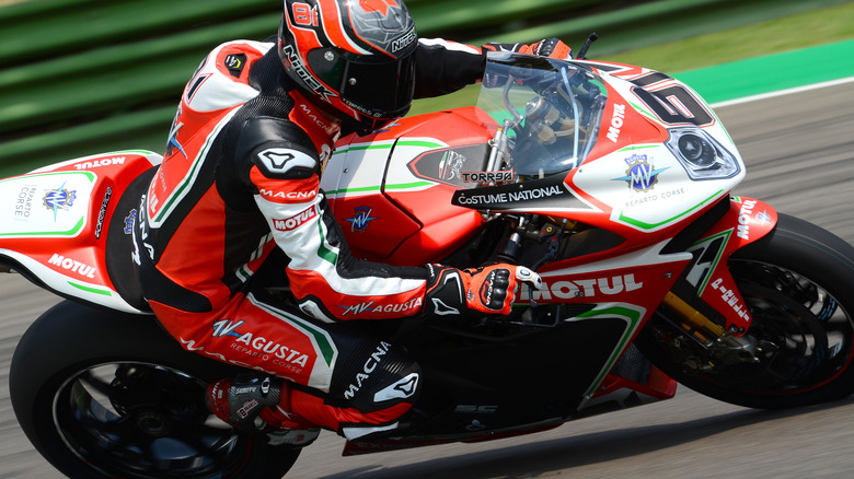 Racer riding the MV Agusta F4