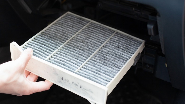 dirty cabin air filter