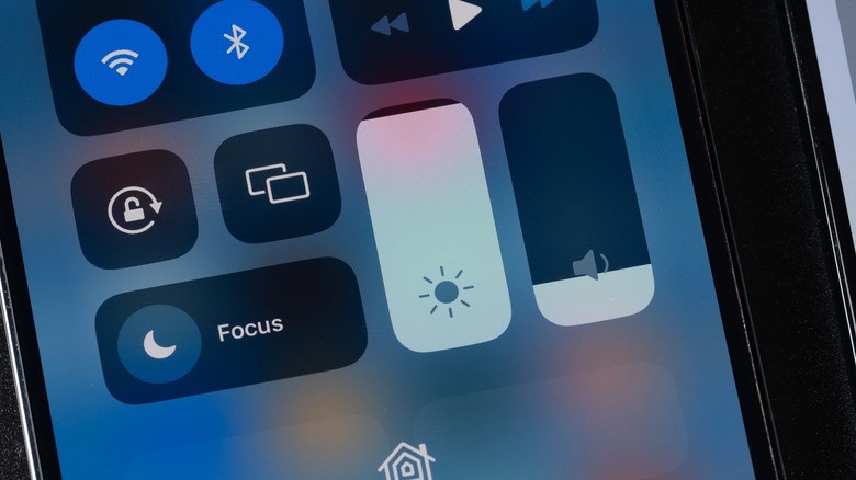 iPhone brightness levels Control Center