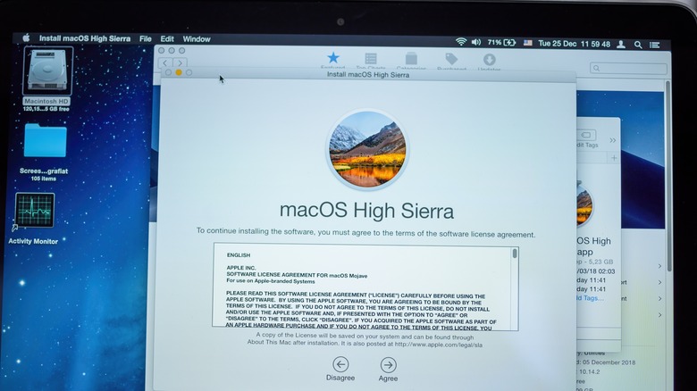 MacBook OS update dialog
