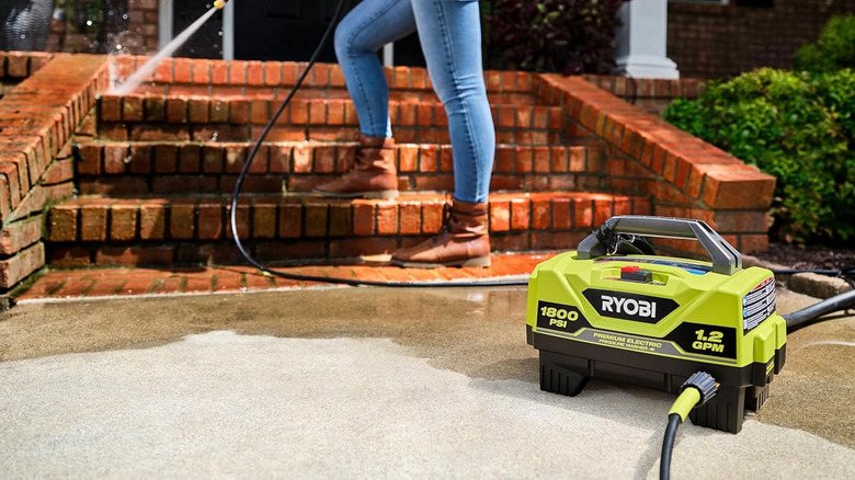 Using Ryobi pressure washer