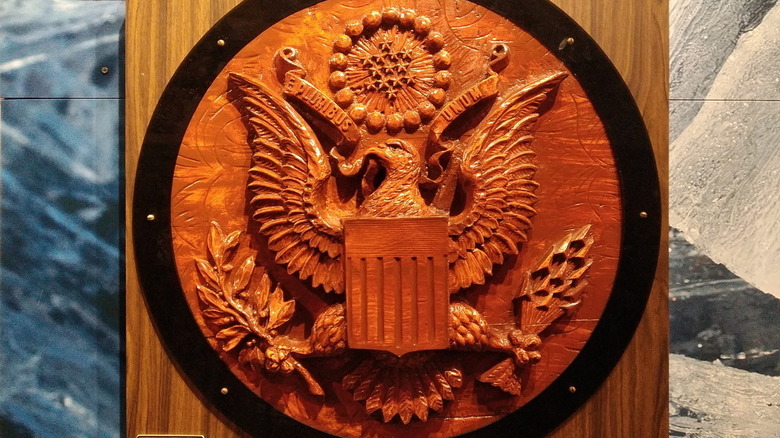 replica of The Thing seal