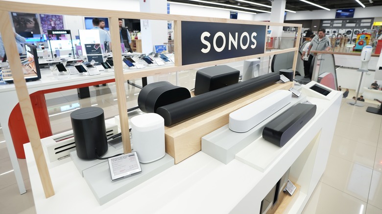 Sonos in-store display