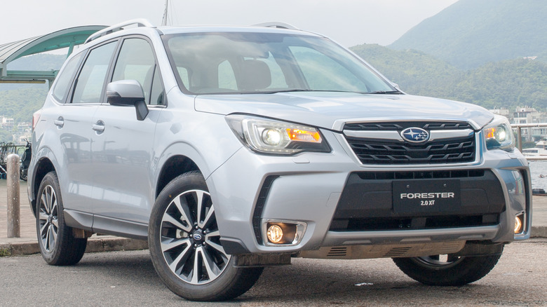 Subaru Forester gray