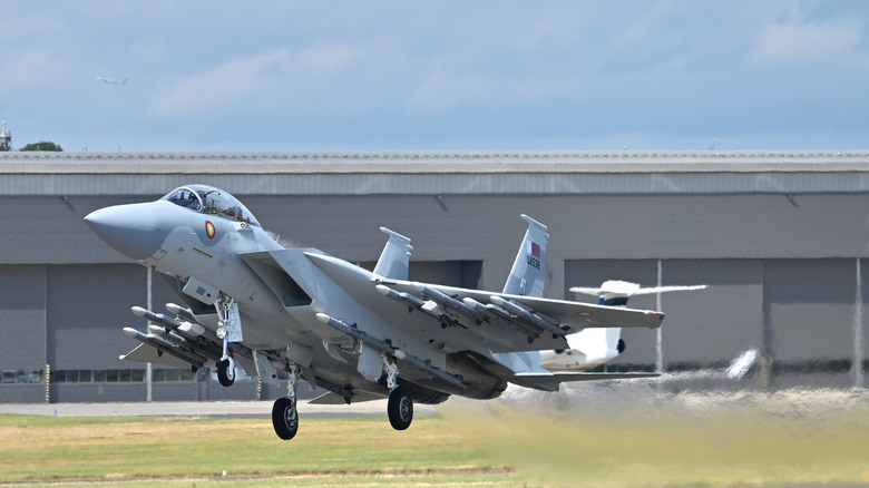 an F-15EX landing