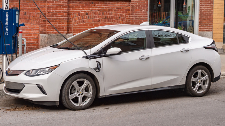 Chevrolet Volt charging