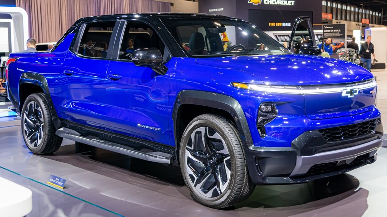 Silverado EV blue