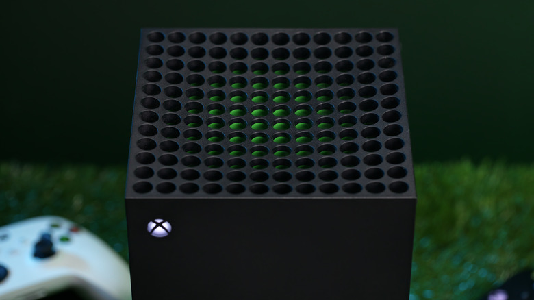 top grill of xbox series x