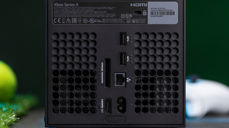 Xbox series X back