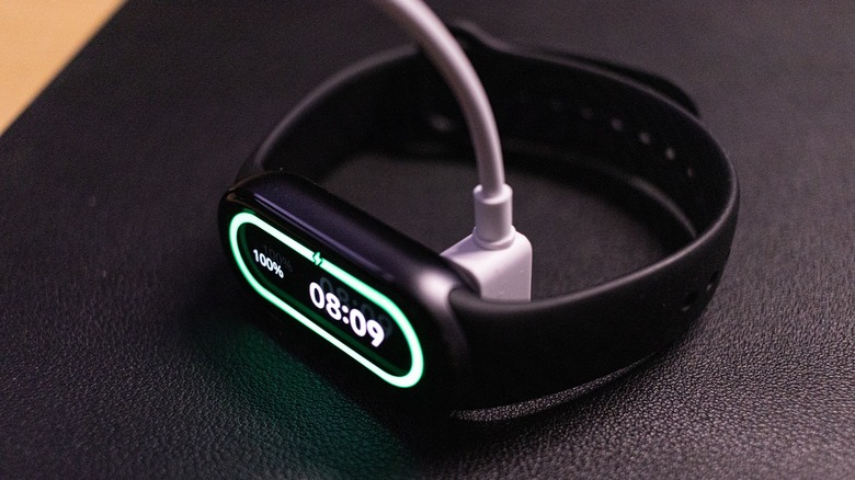 Xiaomi Smart Band 9 charging