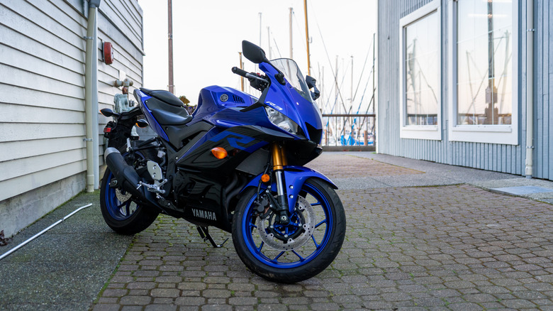 Blue Yamaha R3 parked