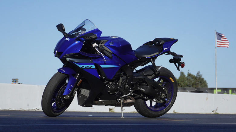 Yamaha YZF-R1 at Sonoma Raceway