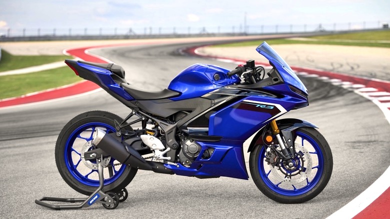 Yamaha YZF-R3 parked on race track