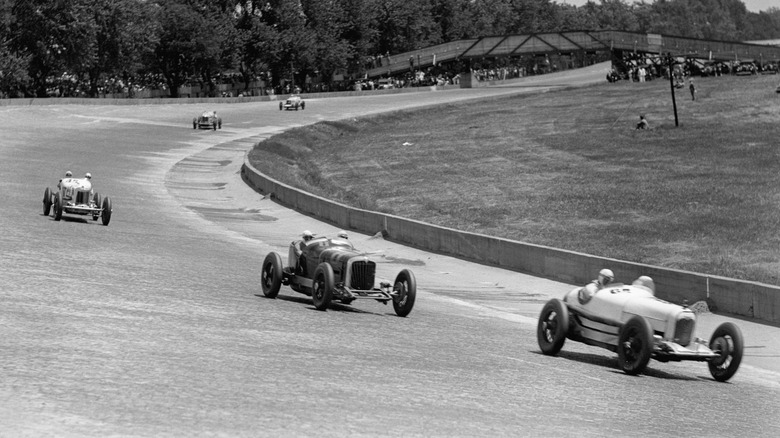 Race cars at the Indy 500