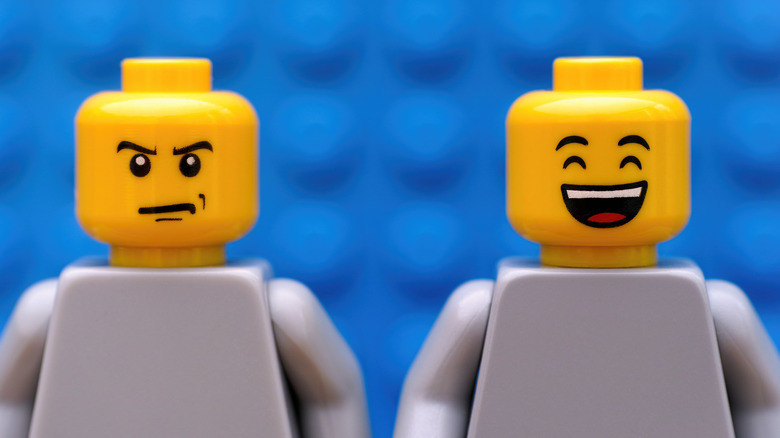 Two Lego minifigs