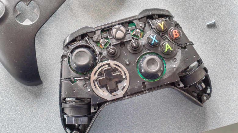 Broken-apart Xbox controller