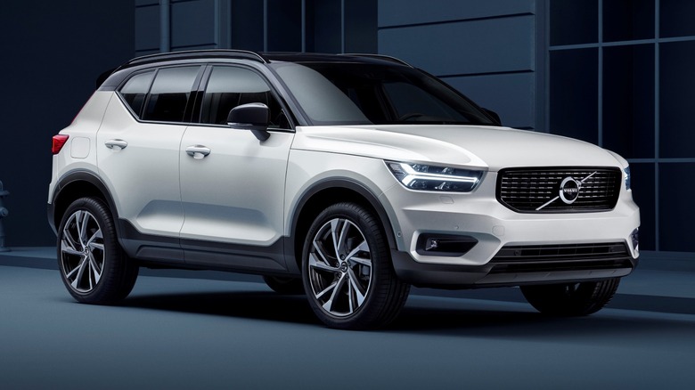 a parked white Volvo XC40