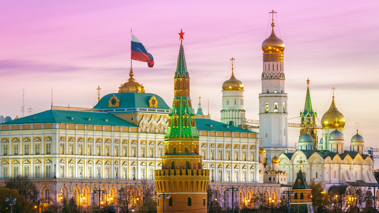 red square kremlin long shot