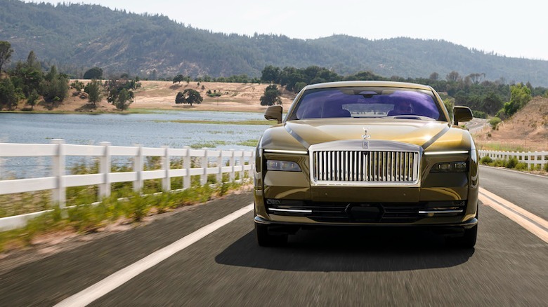 Rolls-Royce Spectre First Drive: Half-Million Dollar EV Comes With ...