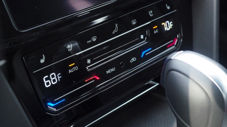 2022 Volkswagen Arteon HVAC controls