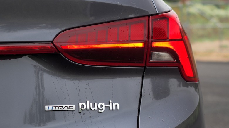 HTRAC Plug-in hybrid badge